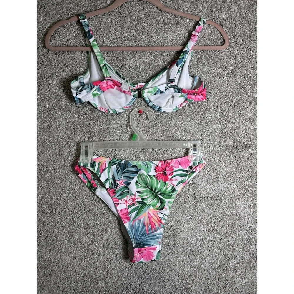 The Unbranded Brand women bikini